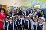 Школьные жилеты вязаные для девочек предлагаются чуточку в д