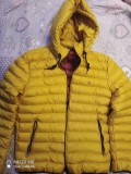 Продам женскую куртку Hilfiger Denim