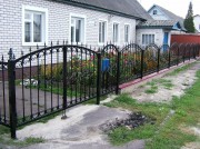 Паркан із профлиста, паркан зі штакетника, кований паркан