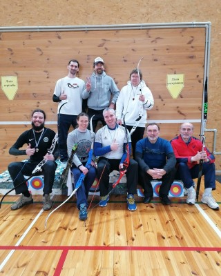 Куди піти з друзями в Києві? Стрільба з лука в клубі “Лучник